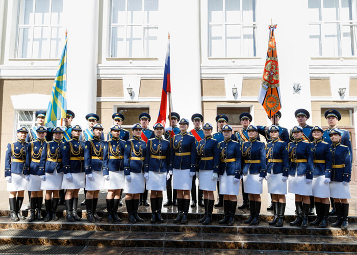 Церемония принятия военной присяги девушками-курсантами